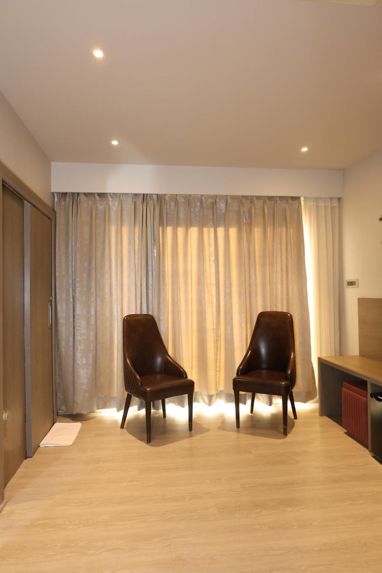 Afc Hotel Indore Exterior photo